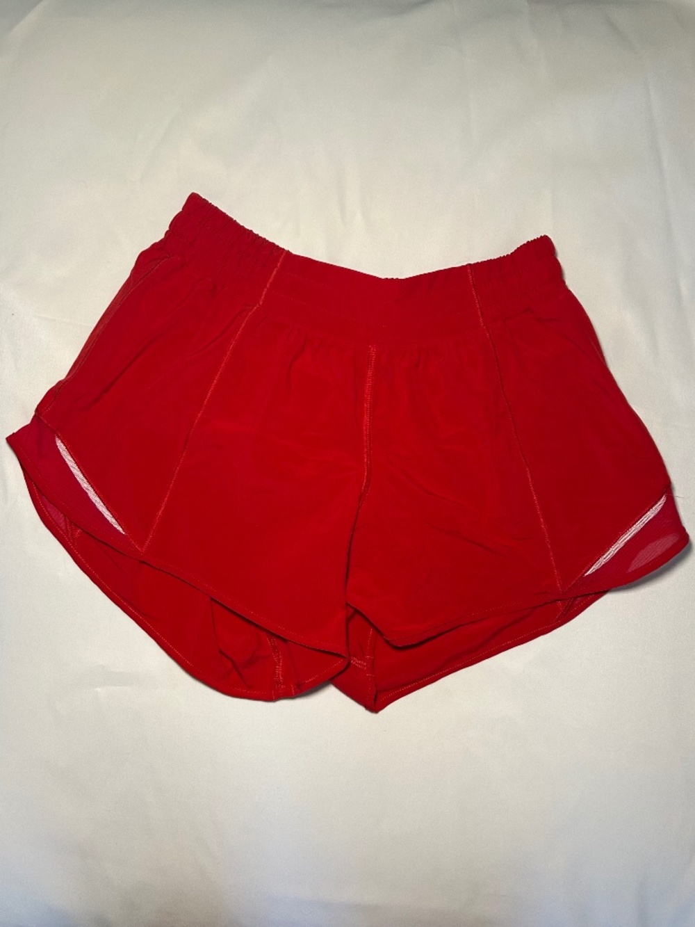 Lululemon Hotty Hot Short Long 4" - size 6 - red